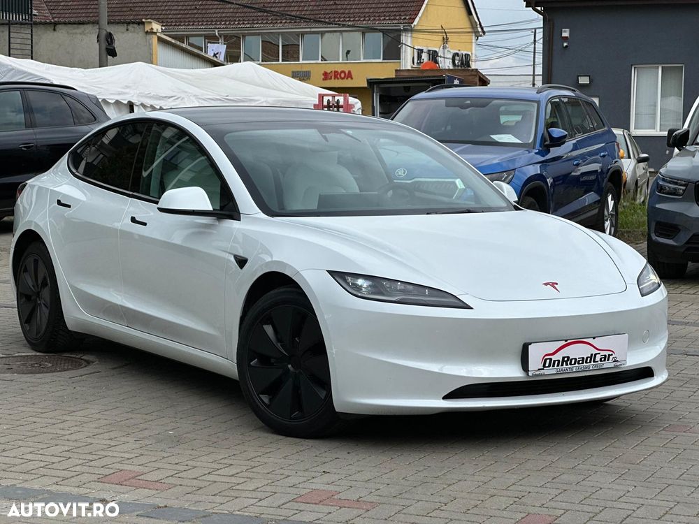 Tesla Model 3 Standard Reichweite Plus Hinterradantrieb - 3