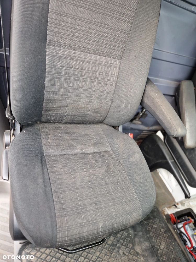FOTEL PRAWY MERCEDES SPRINTER 906 VW CRAFTER - 4