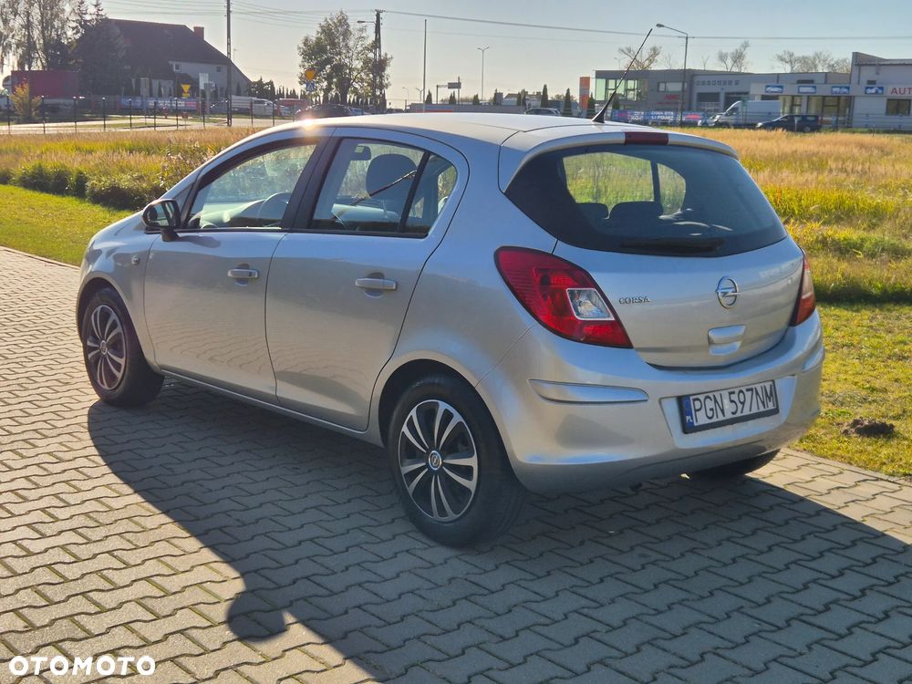 Opel Corsa 1.2 16V Enjoy - 16