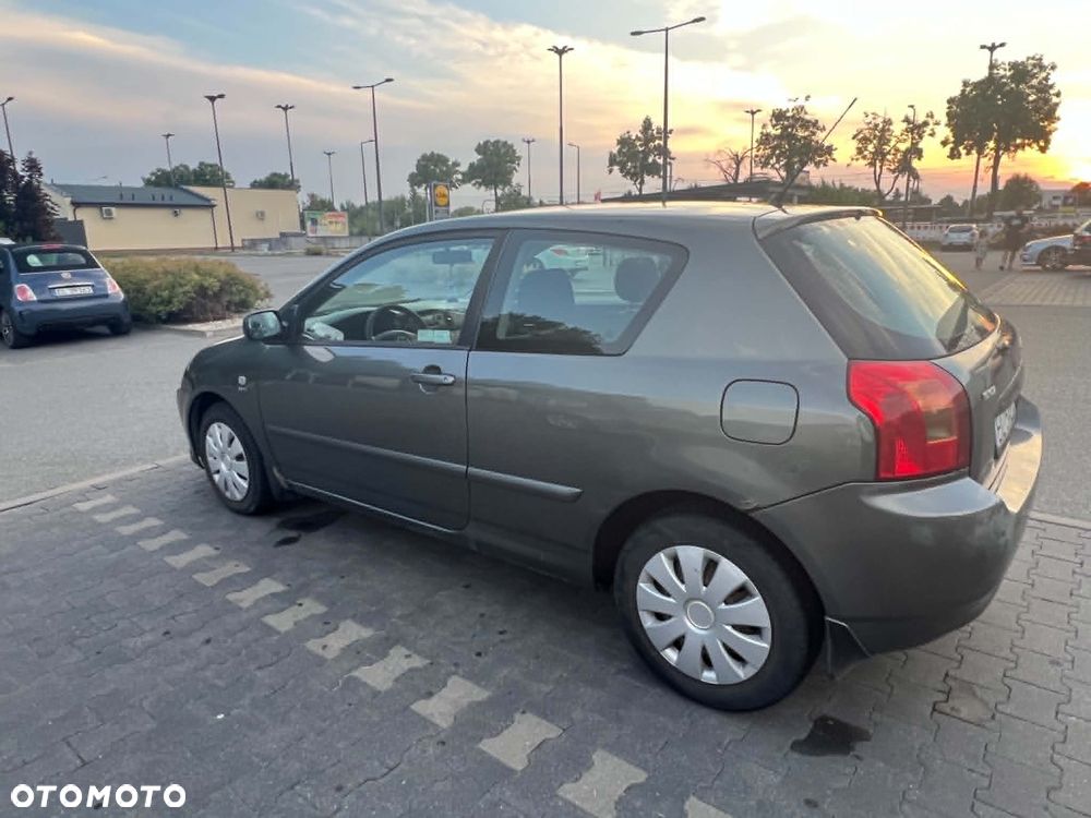 Toyota Corolla 1.6 VVT-i Terra - 2