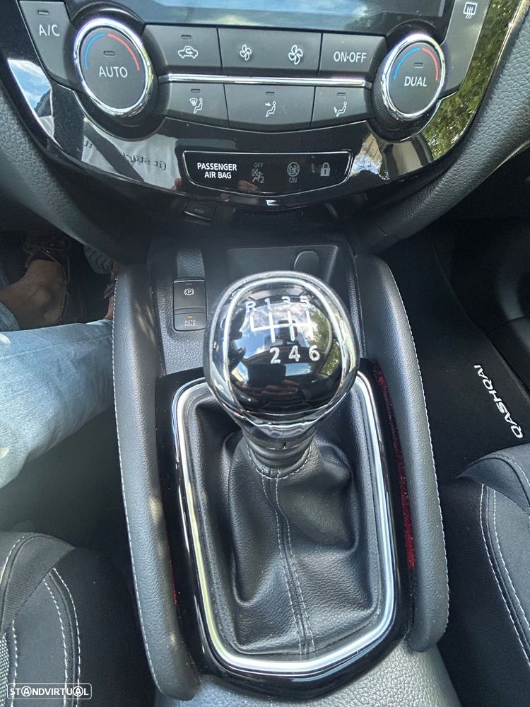 Nissan Qashqai 1.5 dCi Tekna Premium - 12