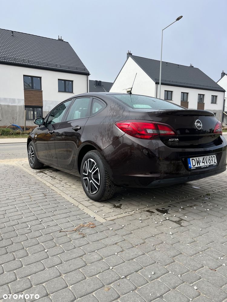 Opel Astra 1.6 Active - 3