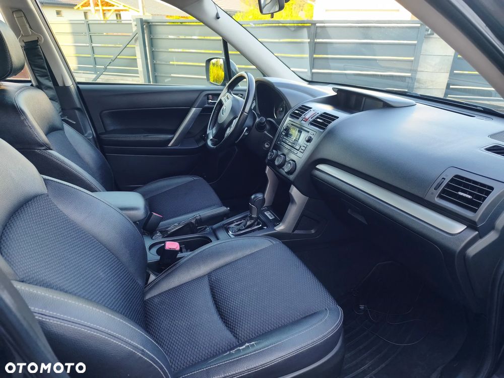 Subaru Forester 2.0XT Comfort Lineartronic - 19