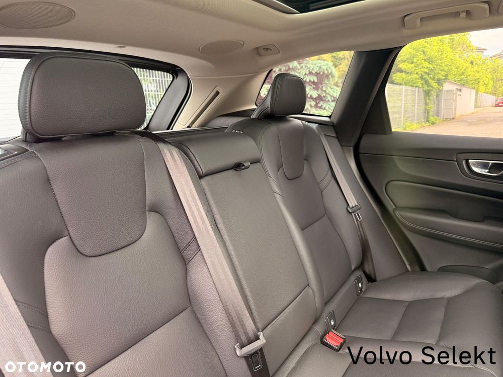 Volvo XC 60 - 35