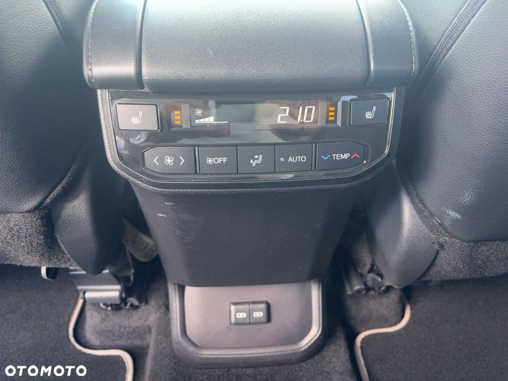 Toyota Highlander - 11