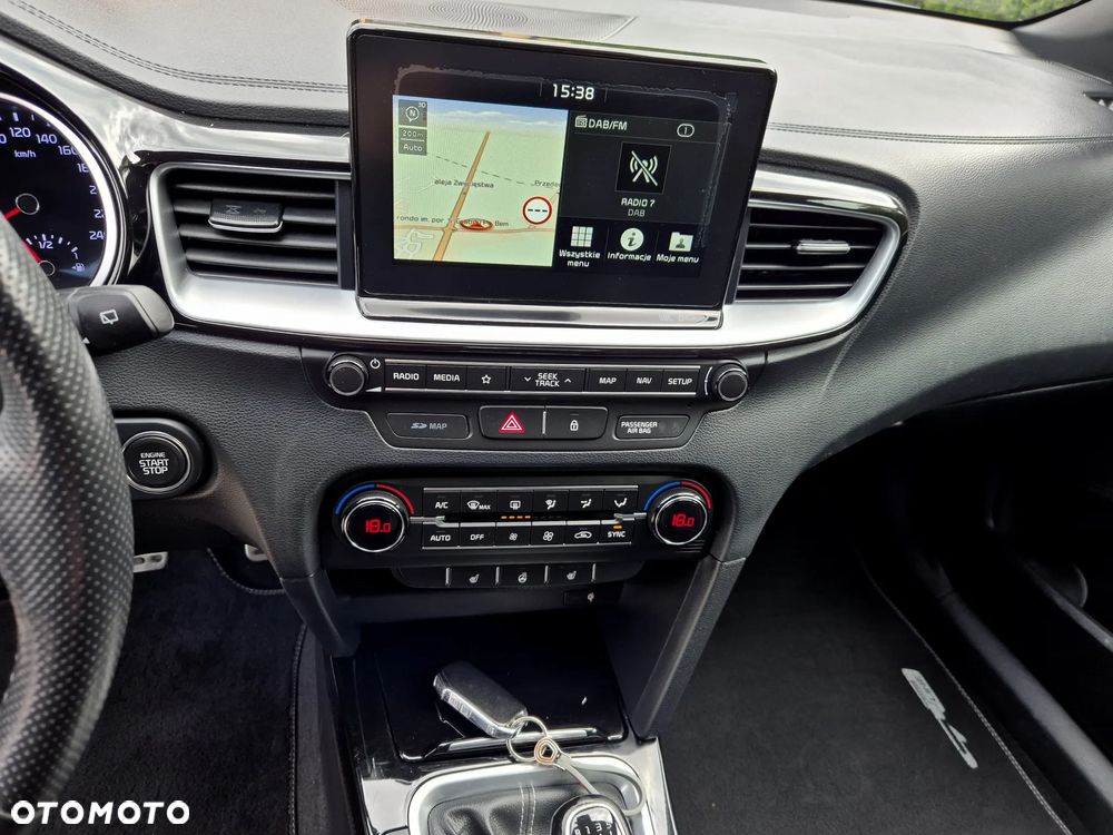Kia Ceed 1.4 T-GDI OPF GT Line - 33