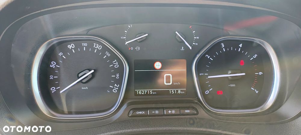 Peugeot Expert - 9