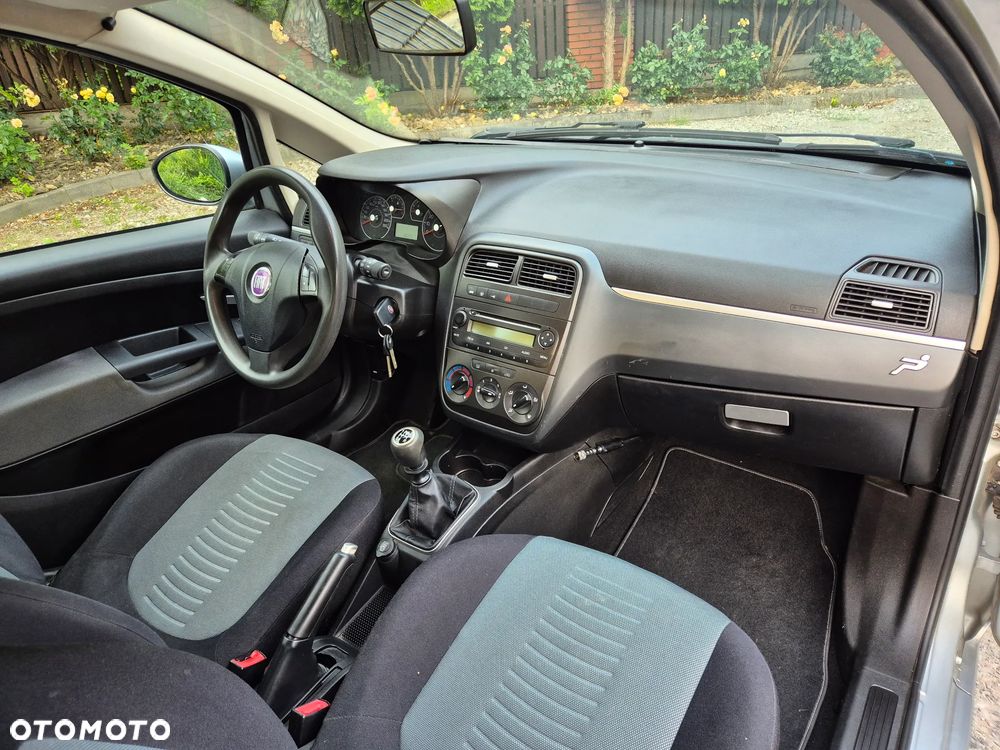 Fiat Punto Evo - 32