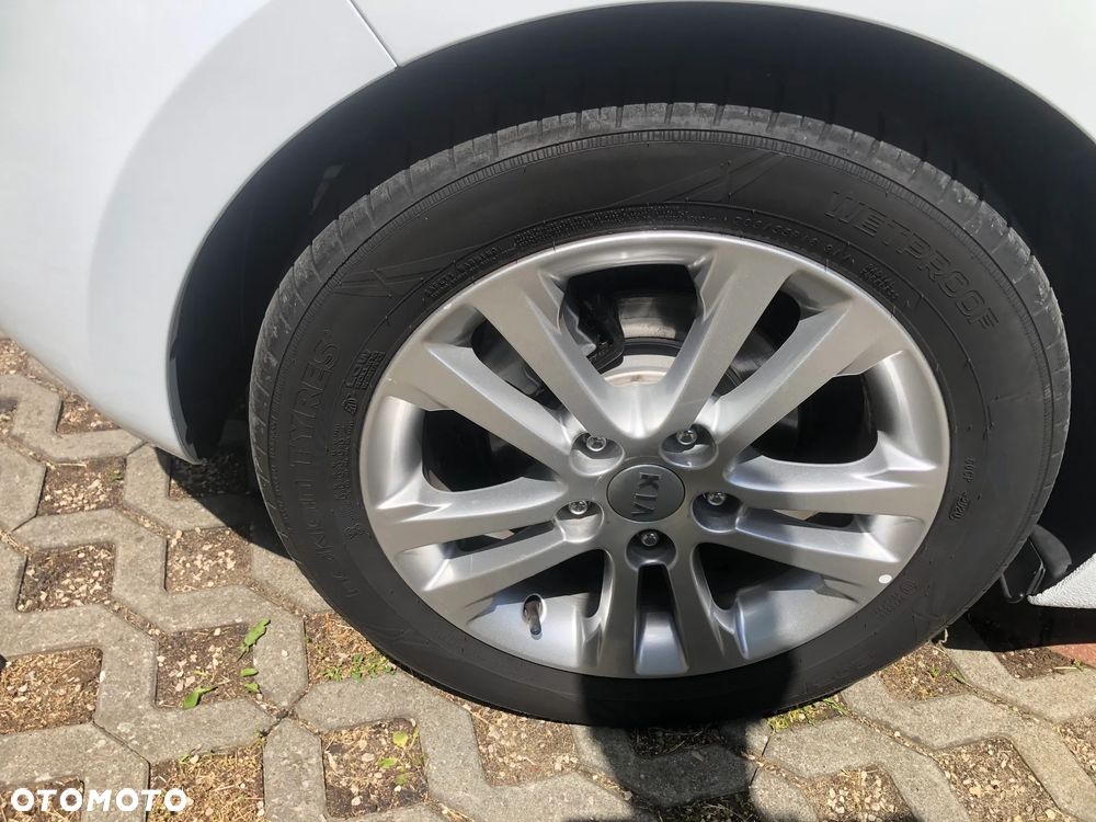 Kia Ceed 1.6 CRDi 128 Dream Team Edition - 35