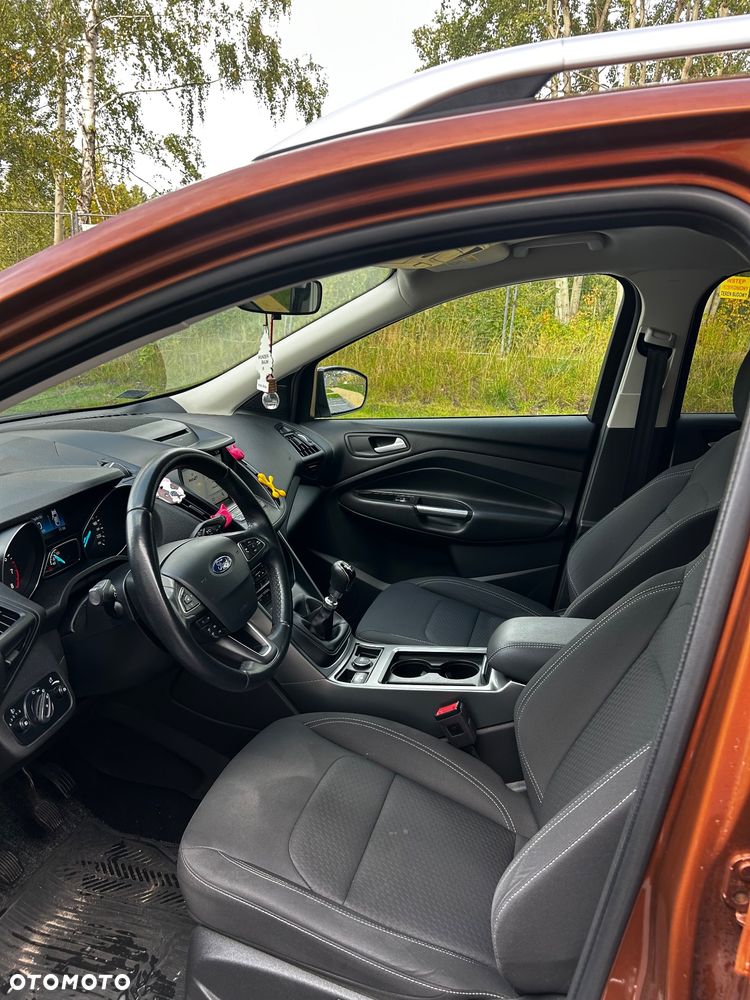 Ford Kuga - 8