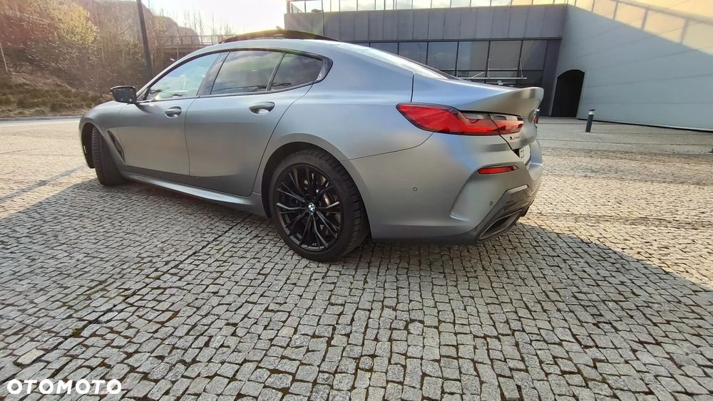 BMW Seria 8 - 7