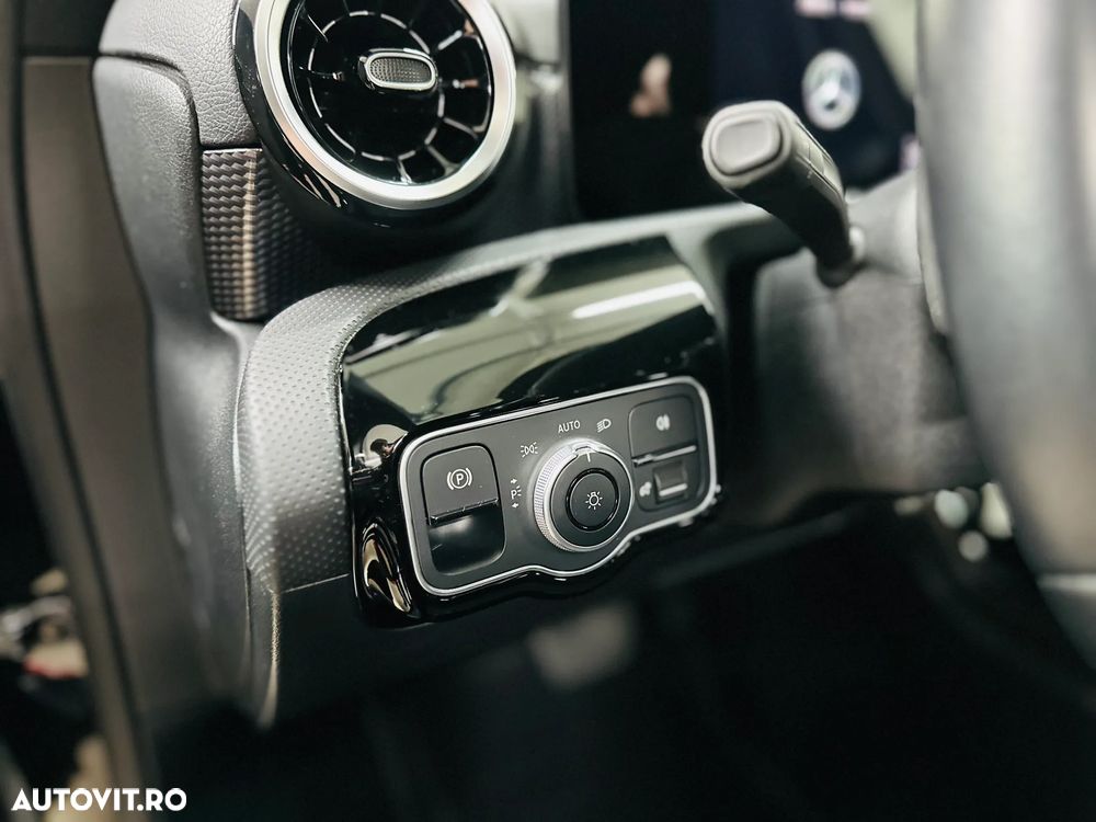 Mercedes-Benz A 200 7G-DCT Progressive - 18