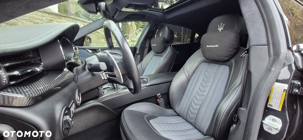Maserati Quattroporte - 24