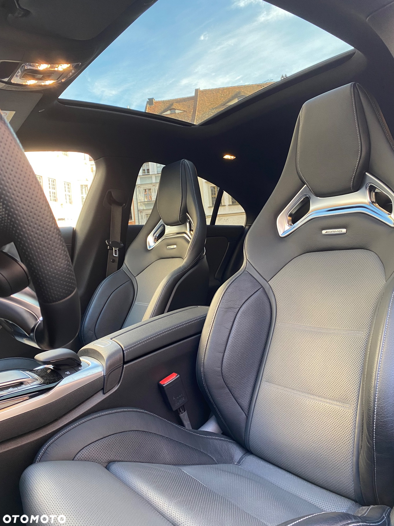 Mercedes-Benz CLA AMG 45 S 4-Matic 8G-DCT - 11