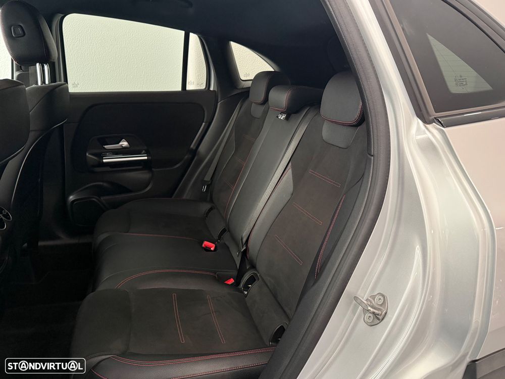 Mercedes-Benz GLA 180 d AMG Line - 13