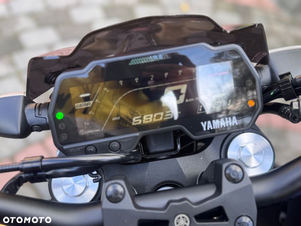 Yamaha MT - 24