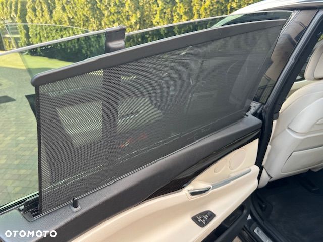 BMW Seria 5 530d xDrive - 5