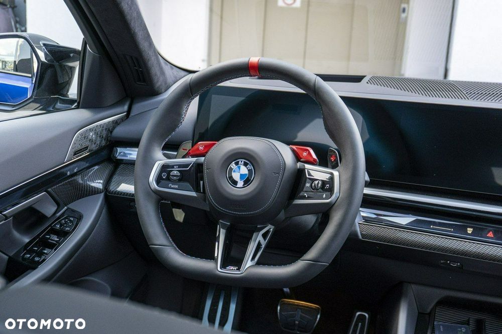 BMW M5 xDrive - 23