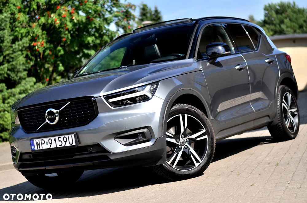 Volvo XC 40 D4 AWD Geartronic R-Design - 9