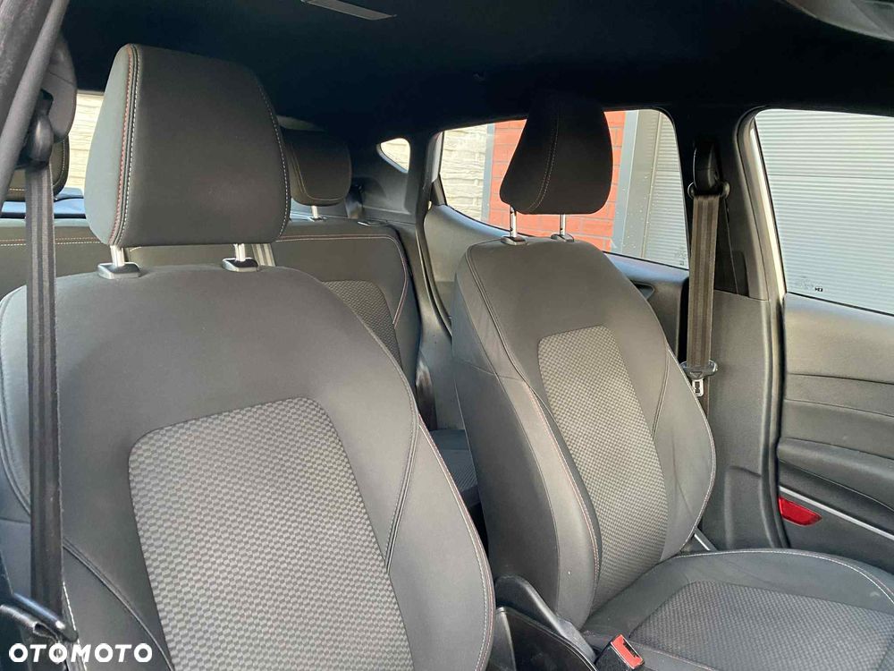 Ford Fiesta 1.5 TDCi S&S ST-LINE X - 12