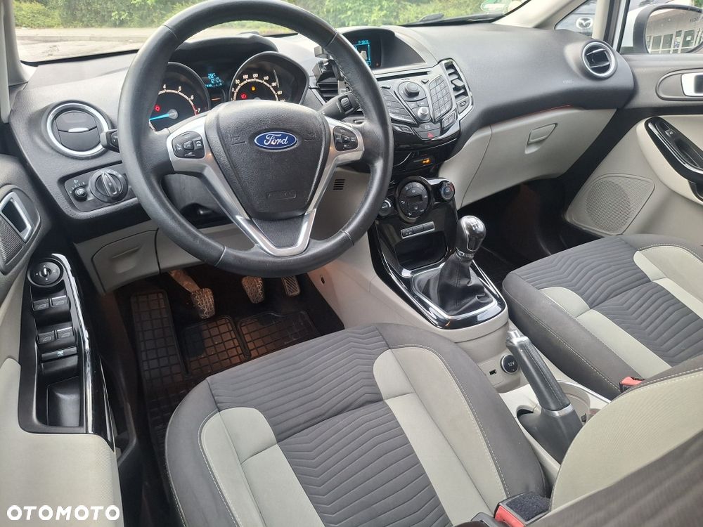 Ford Fiesta - 8