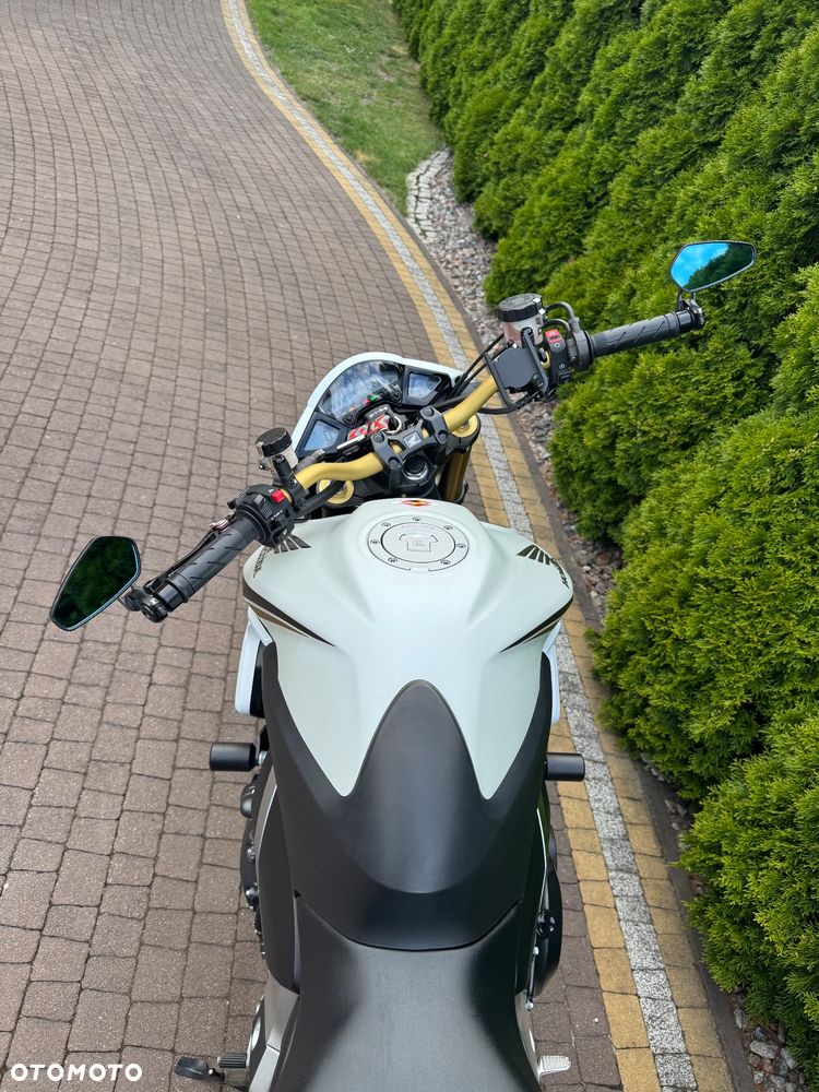Honda CB - 12