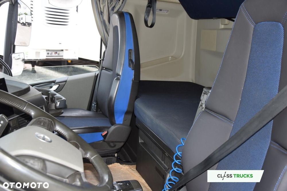 Volvo FH 460 Globetrotter XL Mega i-Save - 9
