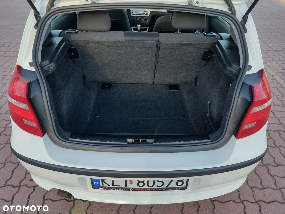 BMW Seria 1 116i - 22