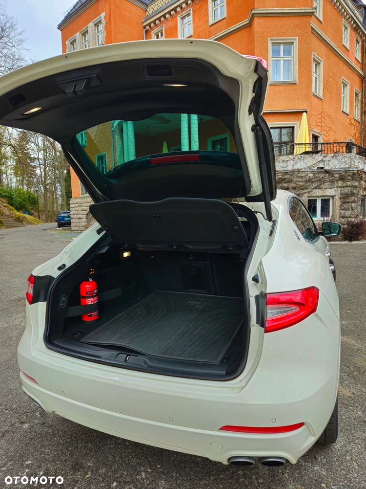 Maserati Levante - 29