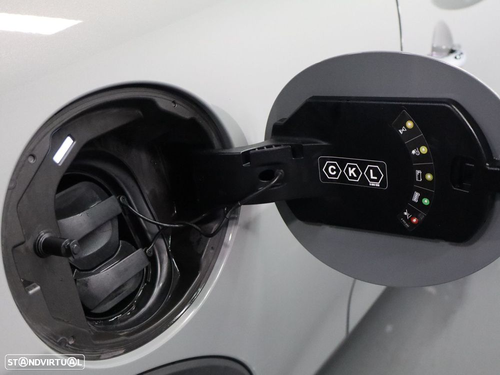 MINI 3 Portas Cooper SE Classic - 21