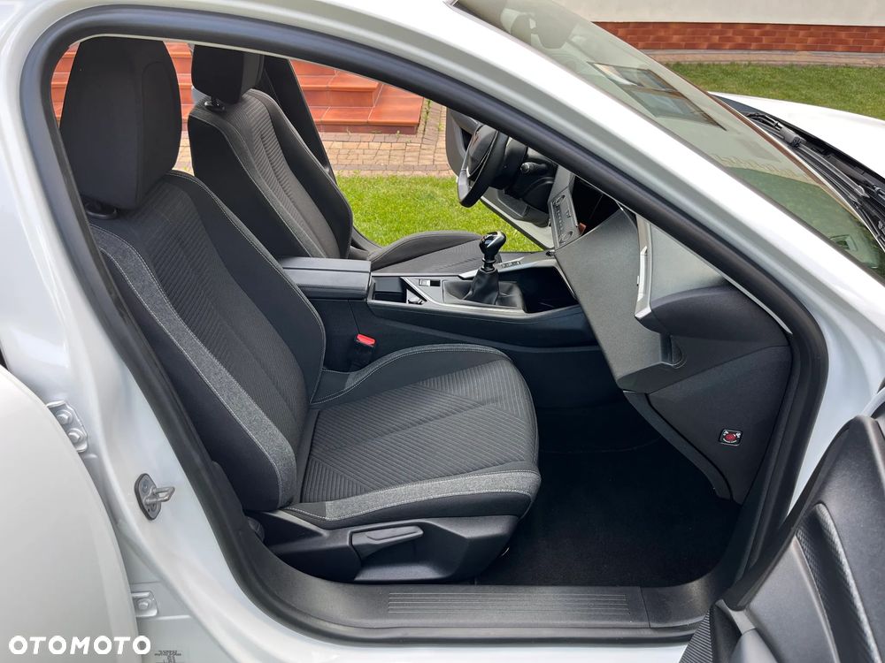 Peugeot 308 - 26