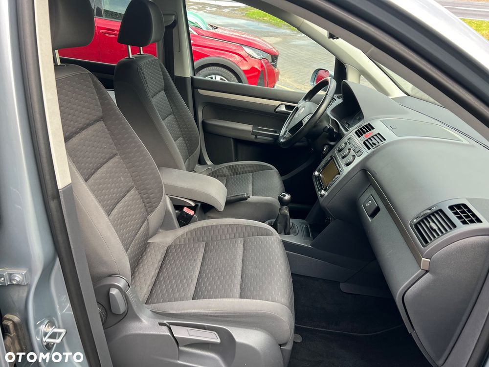 Volkswagen Touran 2.0 TDI Trendline - 27