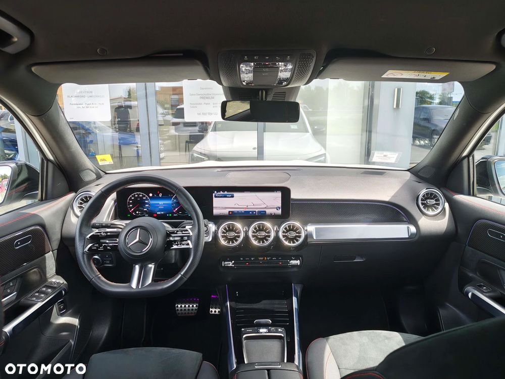 Mercedes-Benz GLB 200 AMG Line 7G-DCT - 10