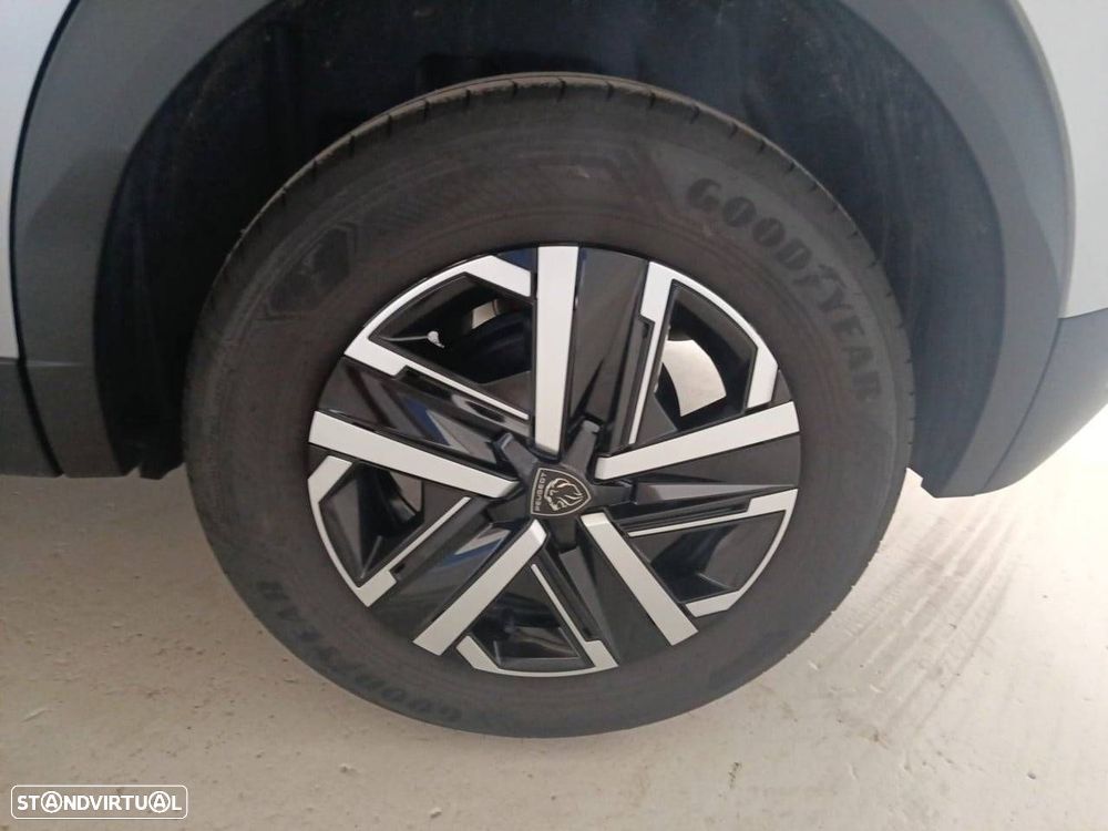 Peugeot 2008 1.2 Style - 11