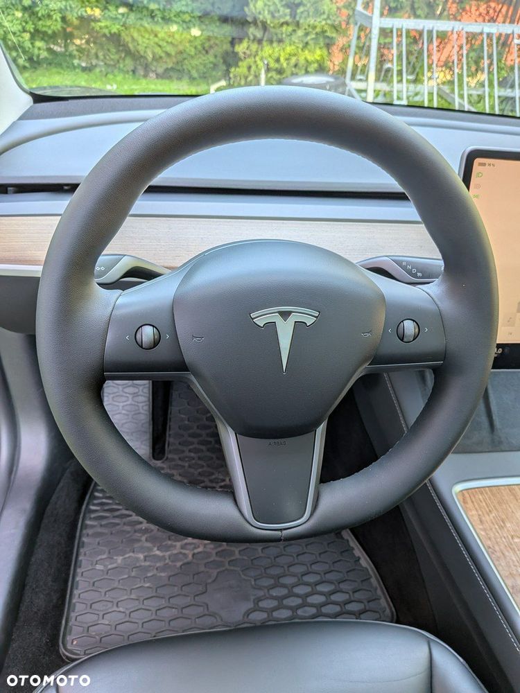 Tesla Model 3 - 17
