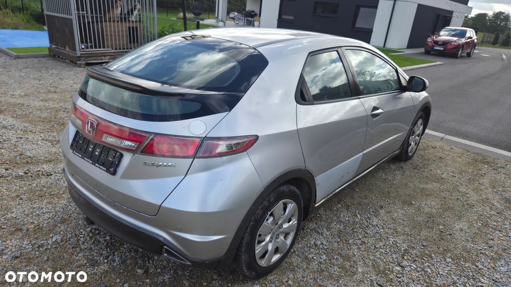Honda Civic 2010 photo 3