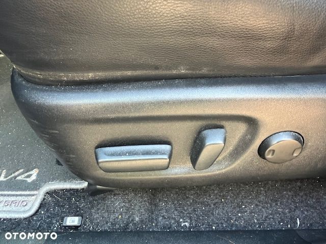 Toyota RAV4 Hybrid Platinum 4x4 - 15