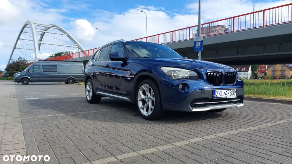 BMW X1 xDrive18d xLine - 24