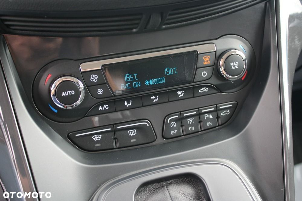 Ford Kuga - 22