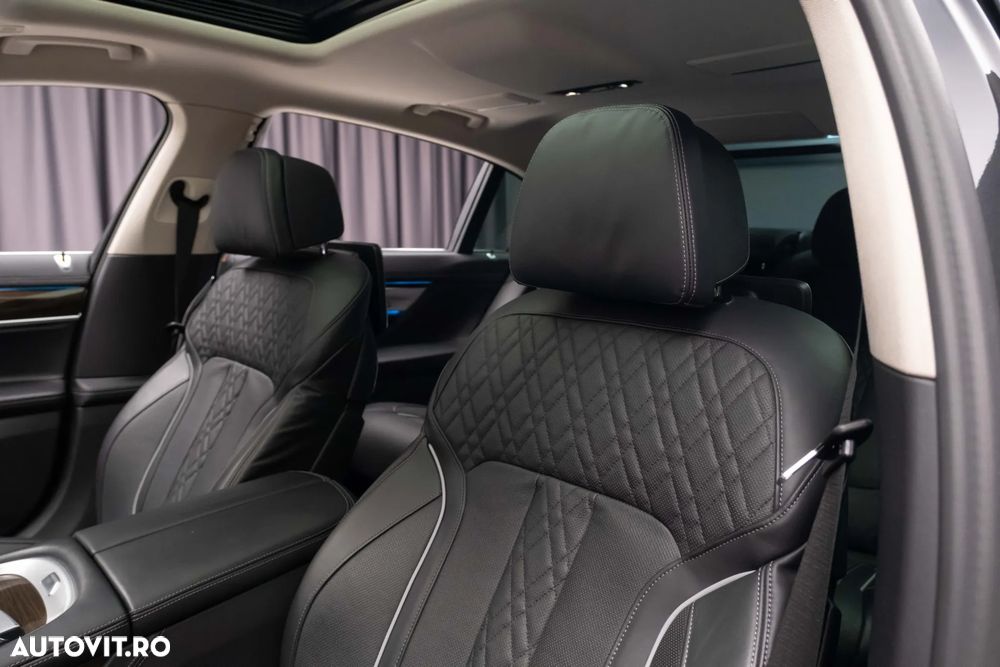 BMW 7 Series 2020 — imagine 35