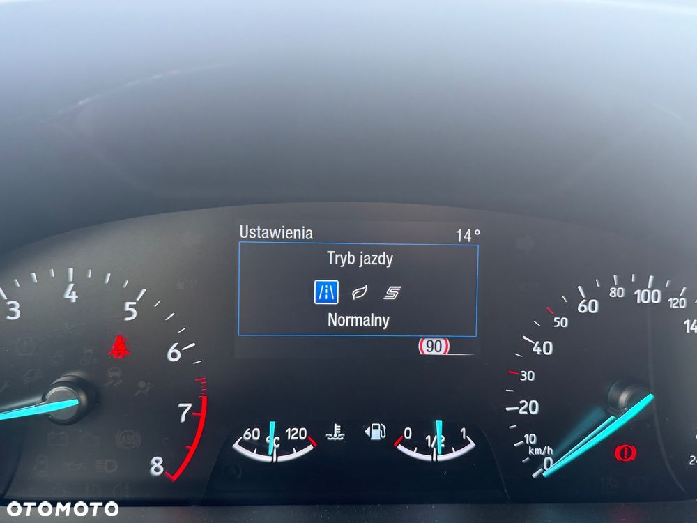 Ford Focus 1.5 EcoBoost ST-Line - 12