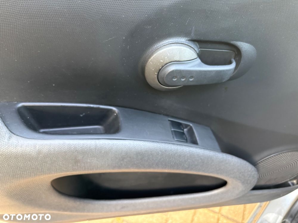 Nissan Micra 1.2 Visia - 9