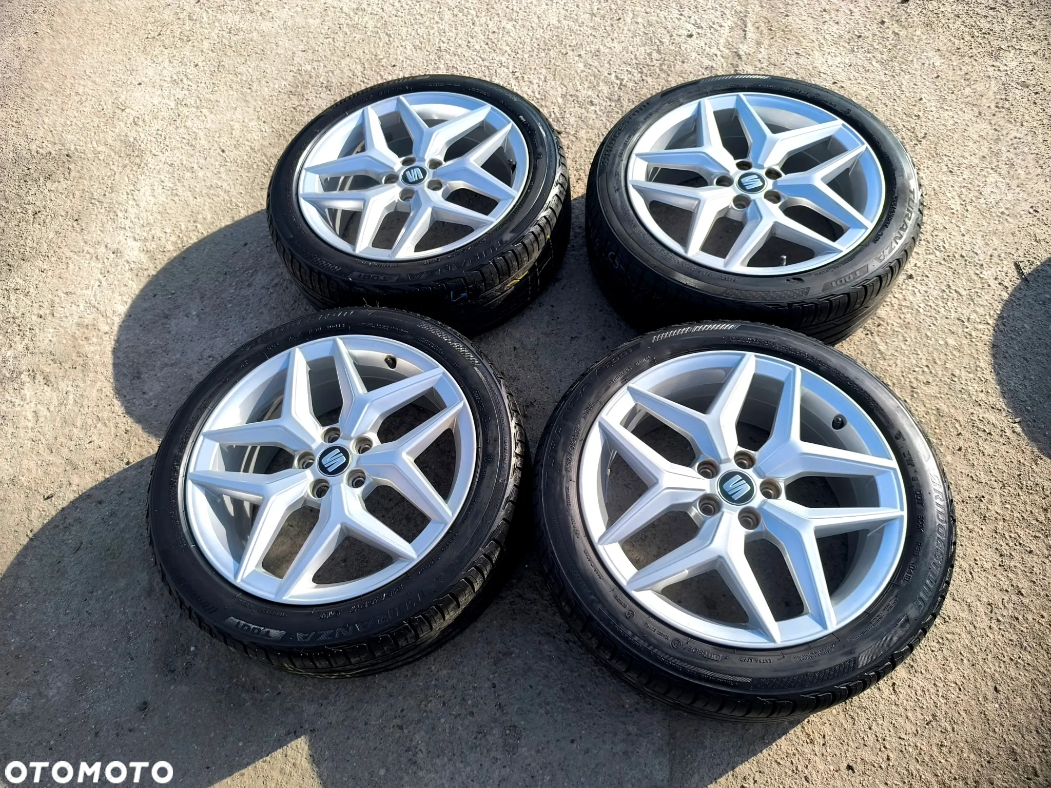 5x100 Alufelgi Felgi Aluminiowe 17 Koła Letnie Lato SEAT 6F0 6F IBIZA V 5 TOLEDO IV 4 SKODA FABIA IV 4 III 3 RAPID I II 2 VW POLO VI 6 V 5 POLO PLUS 6mm Legnica ALU-RAD 215/45 - 2