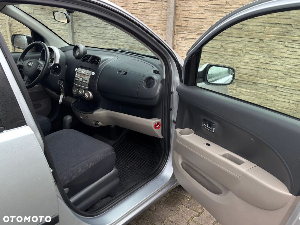 Daihatsu Sirion 1.3 - 13