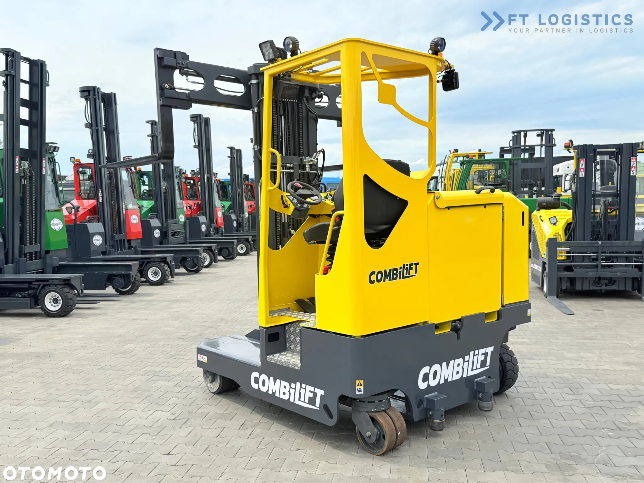 Combilift MR / ELEKTRYCZNY / TRIPLEX - 6000MM / WOLNY SKOK / SZEROKI POZYCJONER / PRZESUW WIDEŁ / JEDYNIE 1400MTH / JAK NOWY - 20