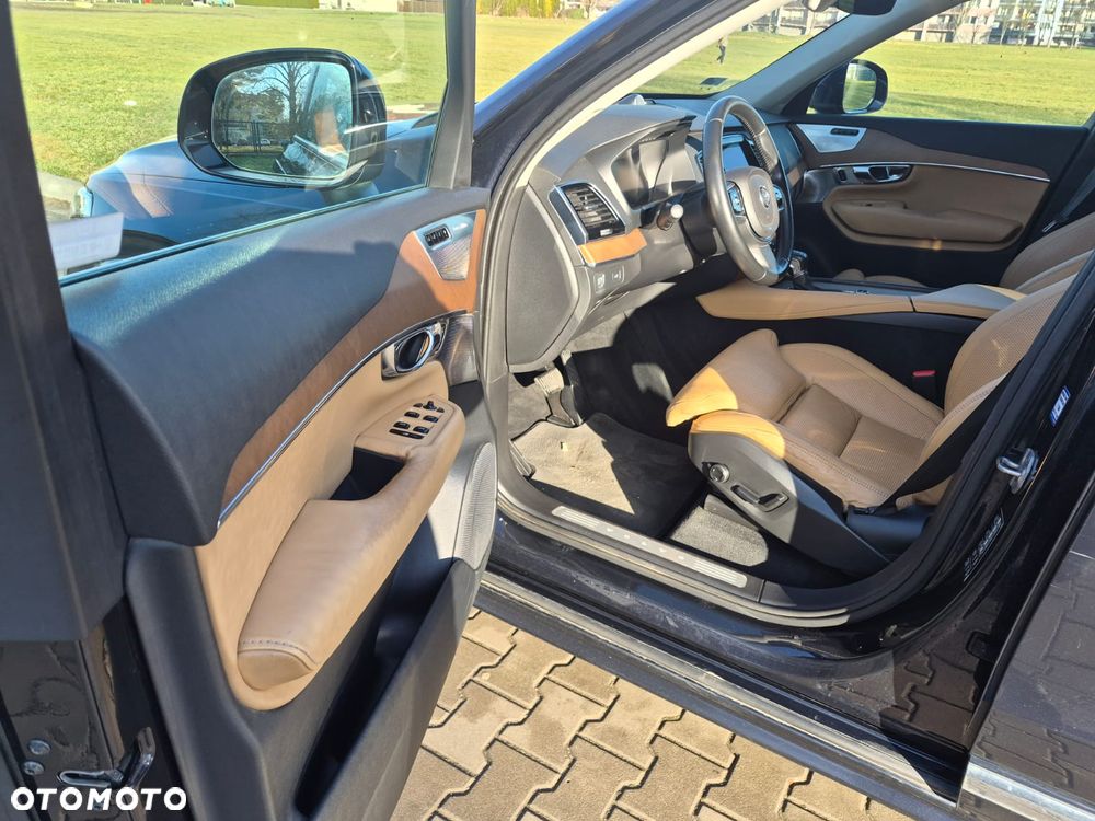 Volvo XC 90 D5 AWD Momentum - 5