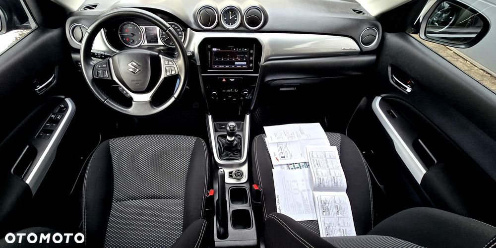 Suzuki Vitara 1.6 DDiS (4x4) Allgrip Comfort - 29