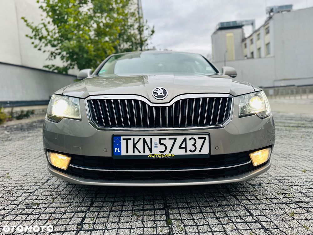 Skoda Superb 1.8 TSI DSG Exclusive - 9