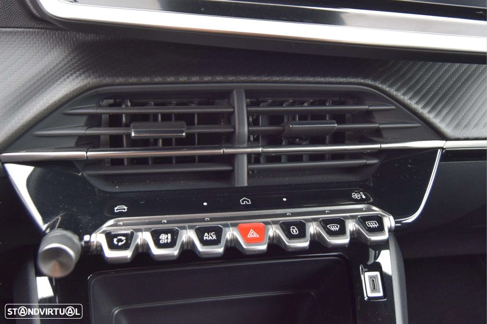 Peugeot 2008 1.2 PureTech Style - 18