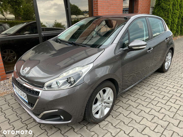 Peugeot 208 PureTech 82 Stop & Start Signature
